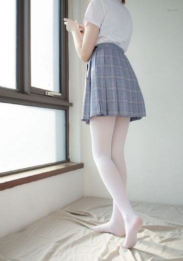 出租房浴室洗澡偷窥盗摄_成人直接看