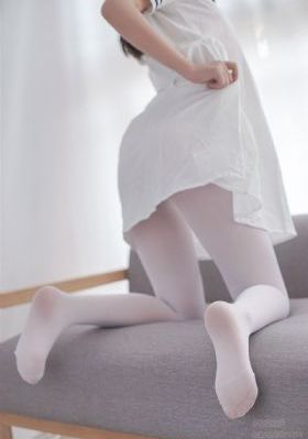 边走边吮她的花蒂嗯啊轻视频_粤语中字在线观看