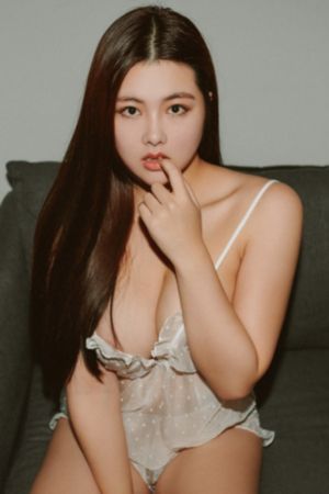两个人高清在线观看www_4K动漫免费观看